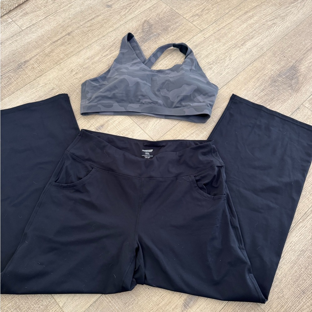 🔴Gray Camo Sports Bra and Black Leggings Set